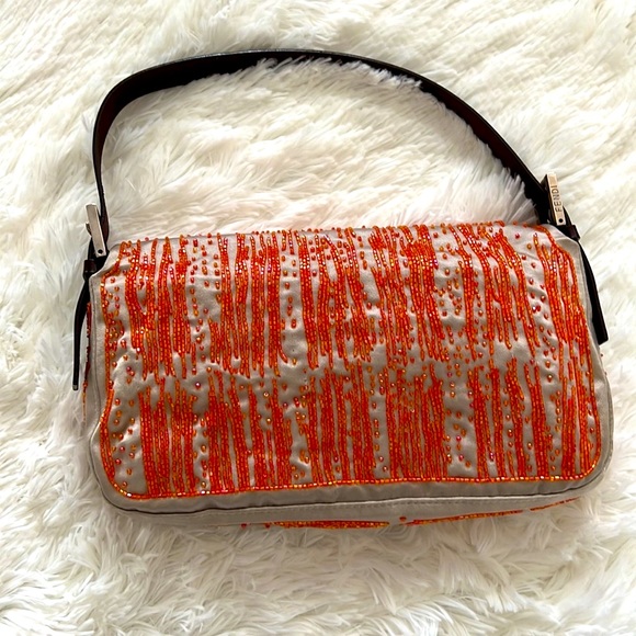 Vintage FENDI beaded baguette - Picture 4 of 6